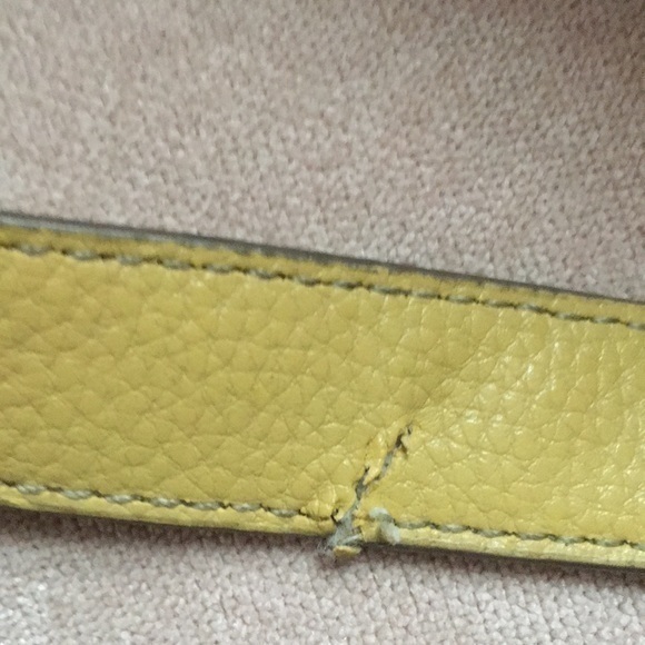 TIGNANELLO Yellow Pebble Leather Crossbody - Picture 8 of 11